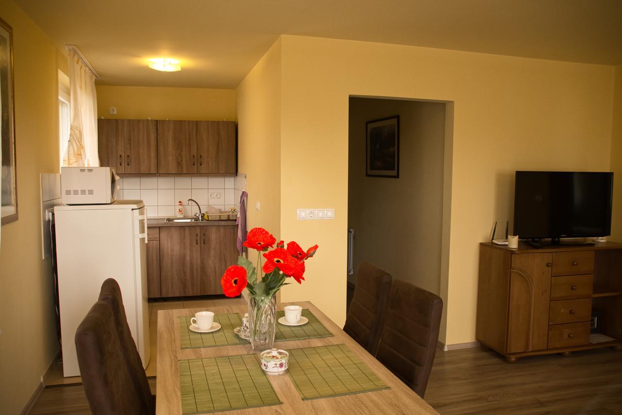 Bodo Park Apartment Hévíz Εξωτερικό φωτογραφία